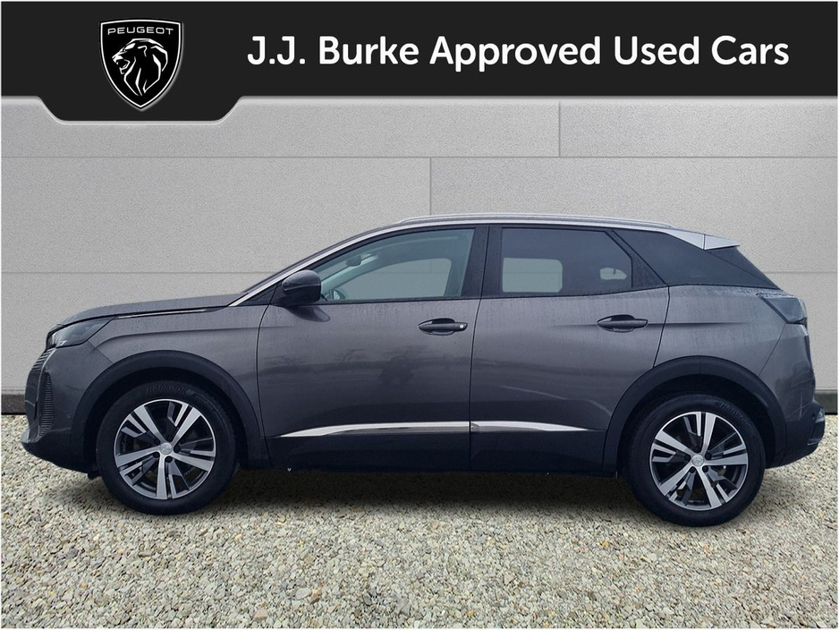 2022 Peugeot 3008 - image 3