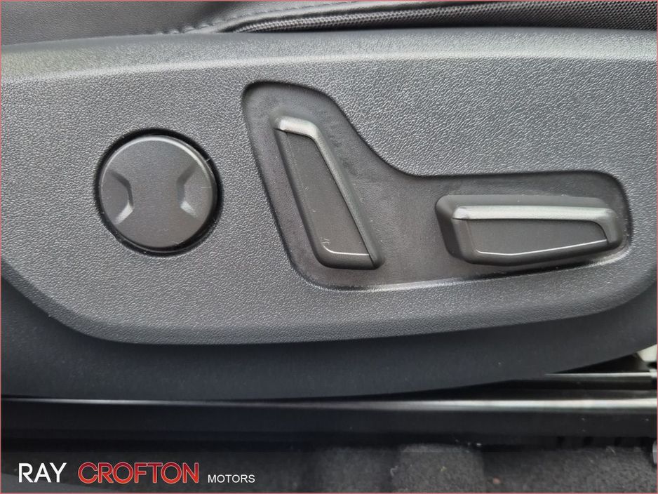 2023 Kia e-Niro Niro EV K4 Grey Cladding €31,950