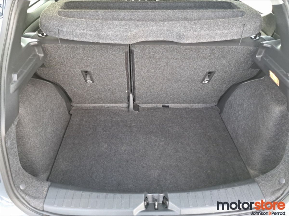 2020 Nissan Micra - image 16