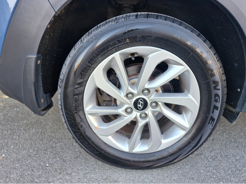 2016 Hyundai Tucson - image 29