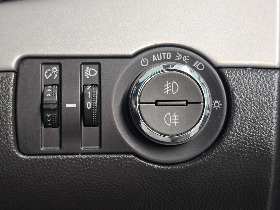 2016 Opel Mokka - image 15