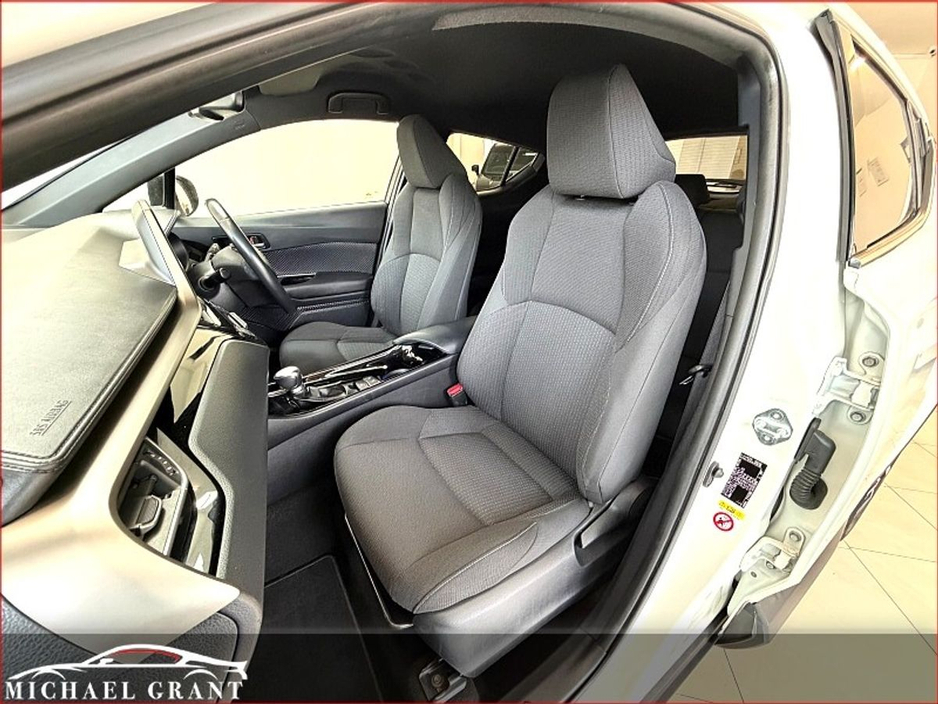 2019 Toyota C-HR - image 17