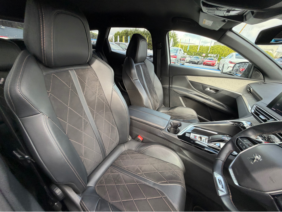 2020 Peugeot 3008 - image 13