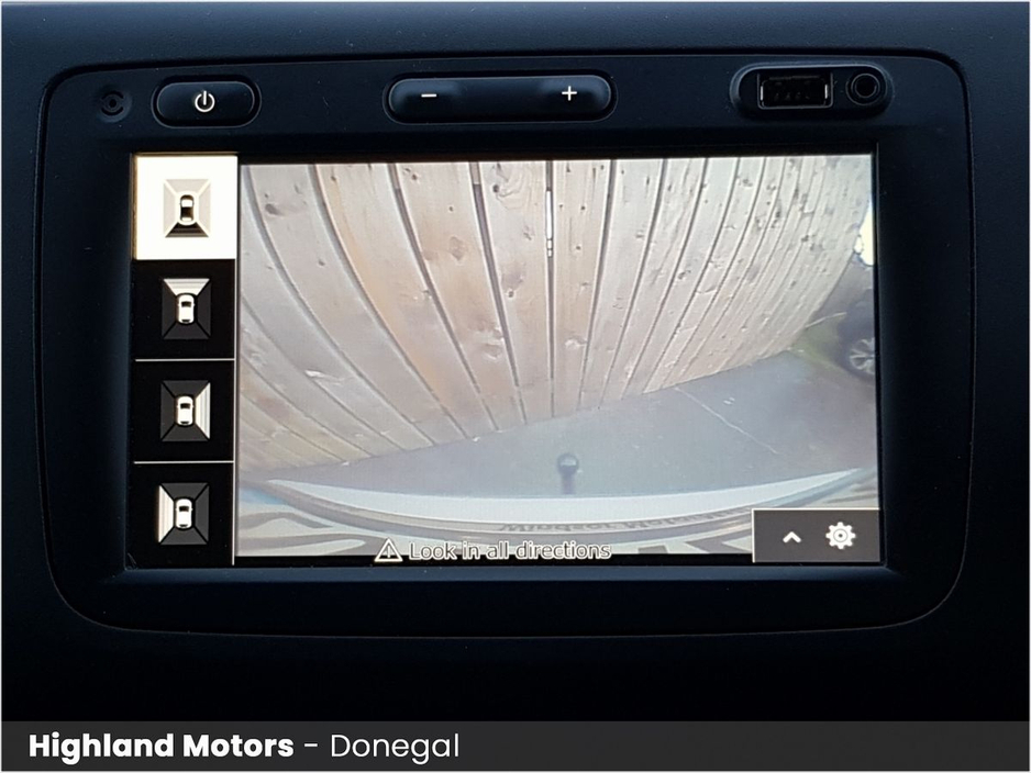 2020 Dacia Duster - image 19