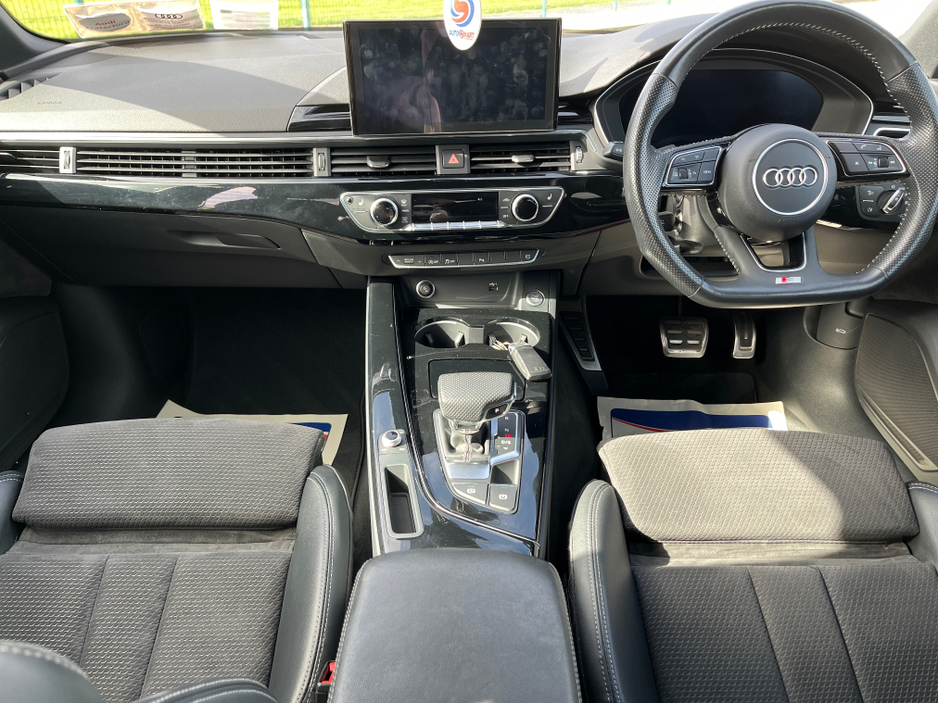 2020 Audi A4 - image 13