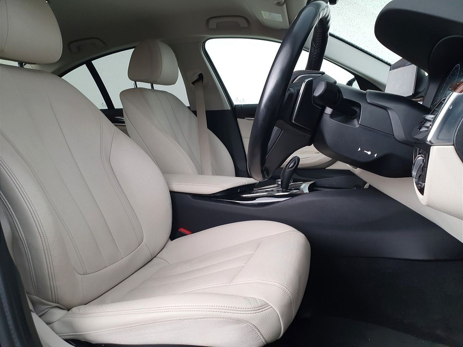 2019 BMW 5 Series 520d xDrive SE Auto €31,995