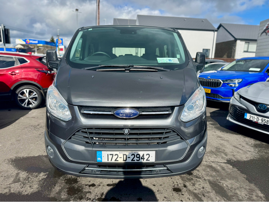 2017 Ford Tourneo Custom - image 4