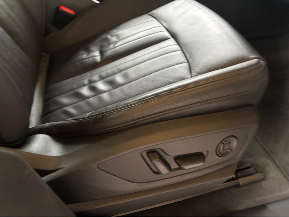 2021 Audi e-tron - image 9