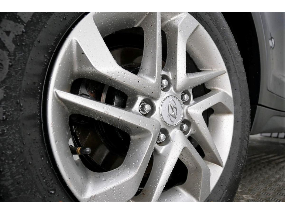 2017 Hyundai Tucson 1.6 PETROL *REAR PARK SENSORS* €17,890