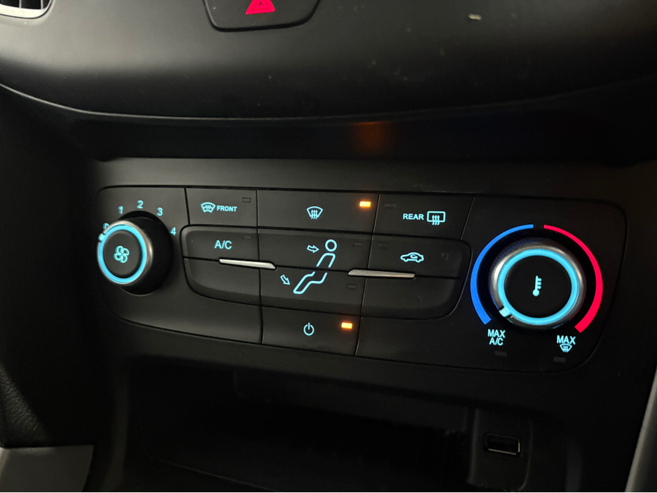 2016 Ford Focus 1.5 TDCI ZETEC 120PS 5DR €9,950