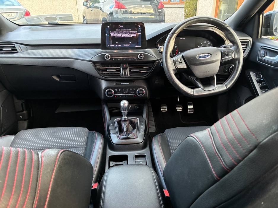 2019 Ford Focus - image 7