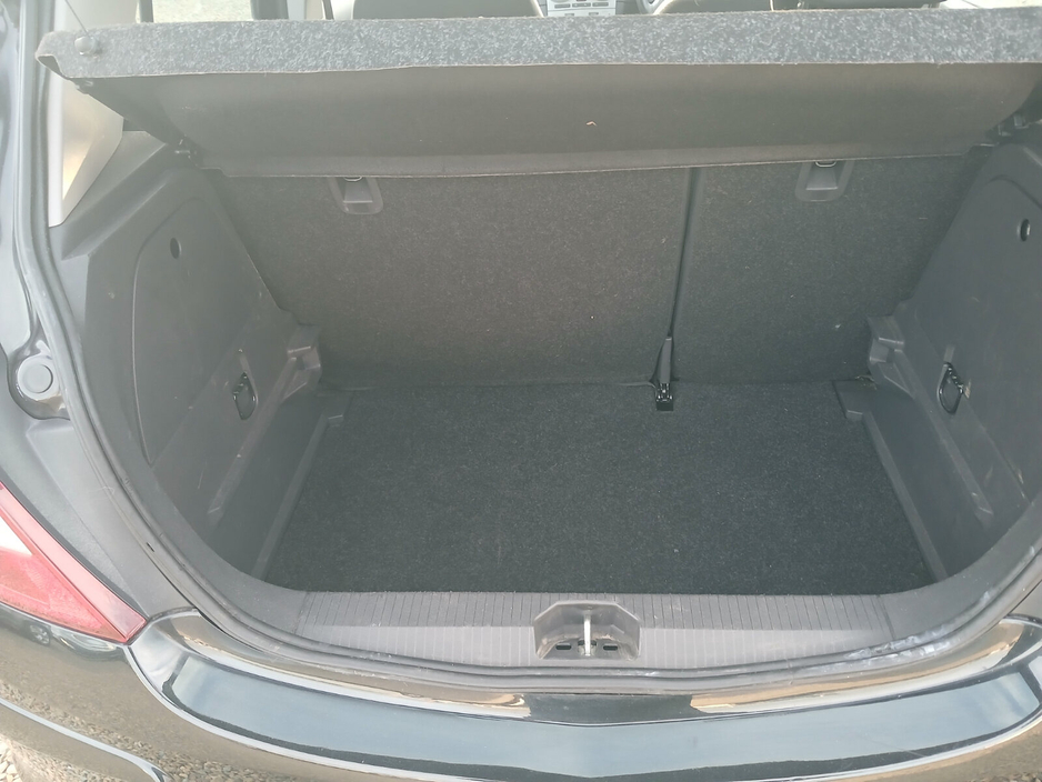 2012 Opel Corsa - image 8