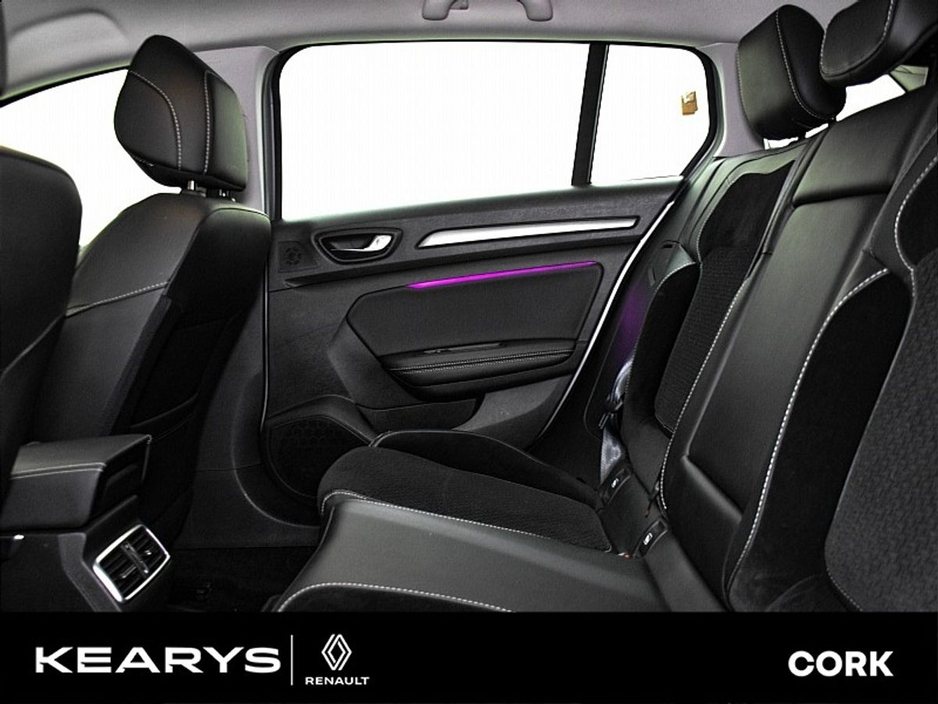 2020 Renault Megane - image 7