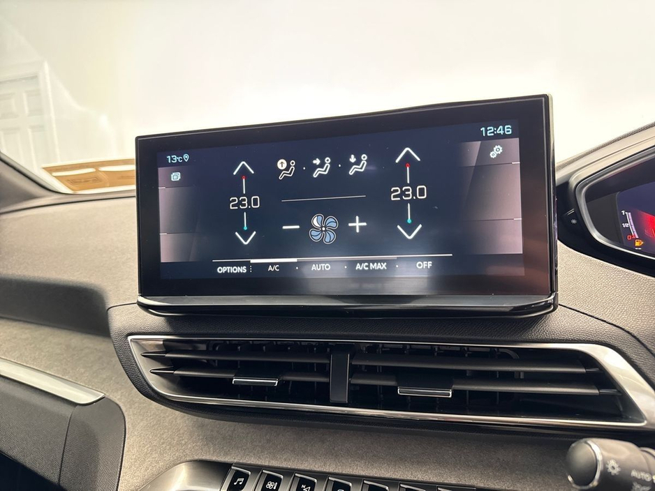 2024 Peugeot 5008 - image 20