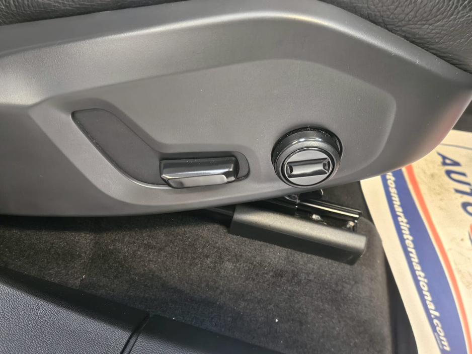 2022 Volvo XC60  €42,950