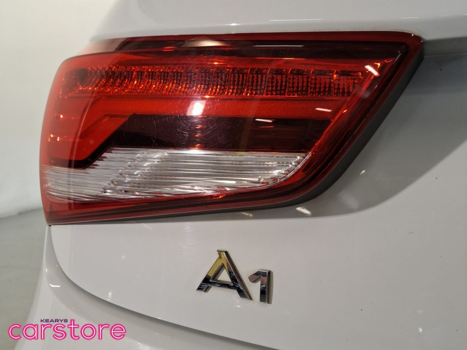 2017 Audi A1 - image 20