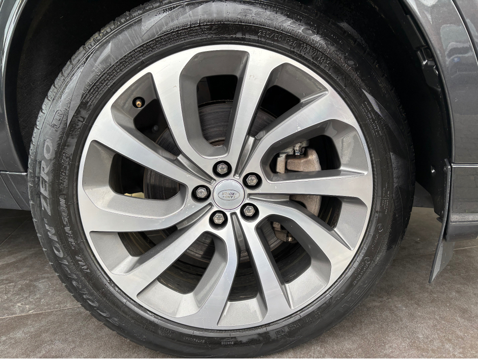 2023 Land Rover Discovery Sport 1.5 Hybrid HSE R-Dynamic €39,900