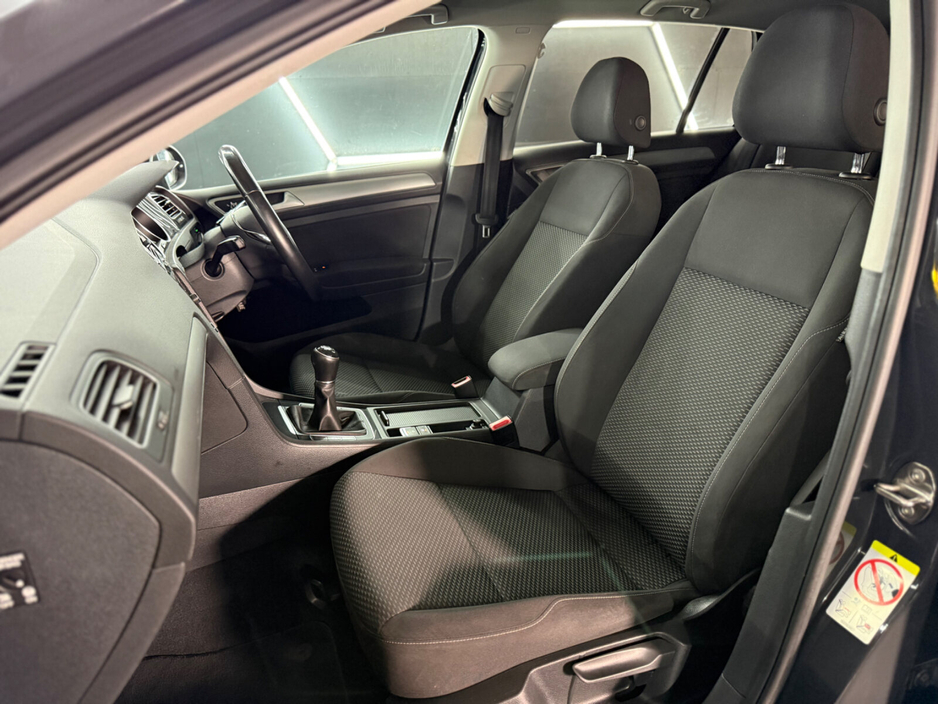 2019 Volkswagen Golf - image 17