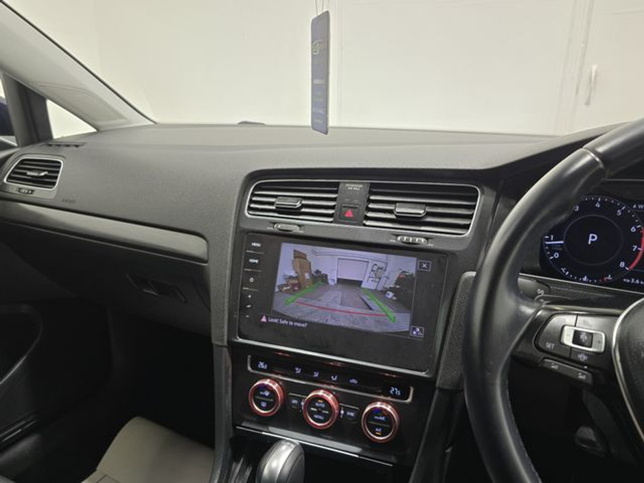 2019 Volkswagen Golf - image 22