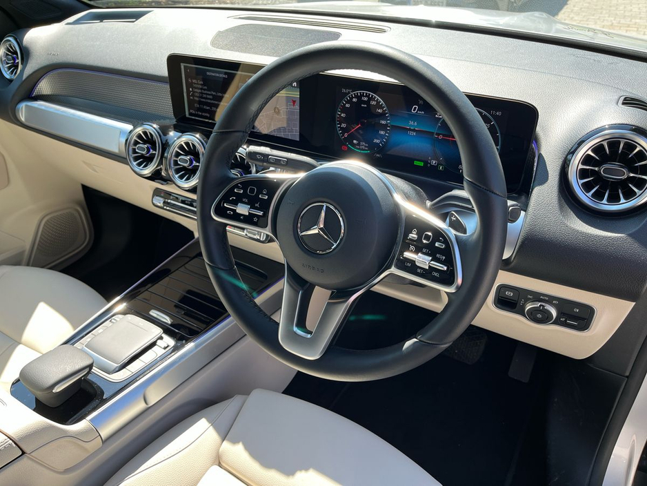 2025 Mercedes-Benz EQB - image 8