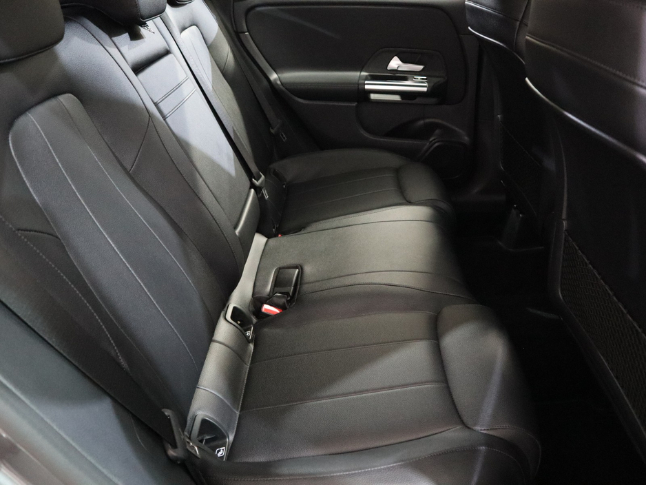 2019 Mercedes-Benz B Class *31* 200 D AUTO 5DR €21,900