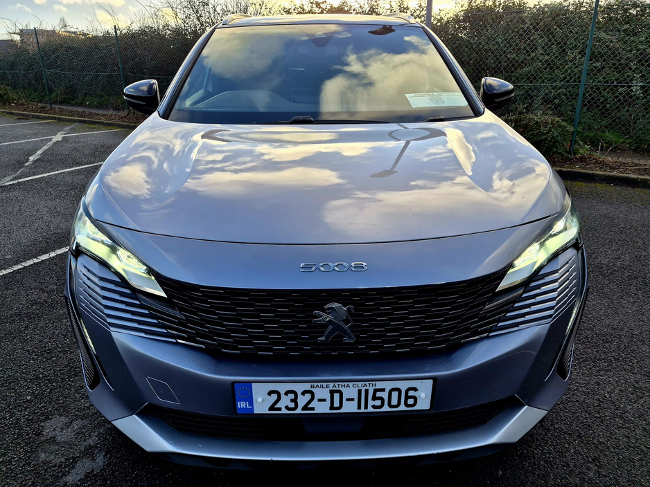 2023 Peugeot 5008  €29,999