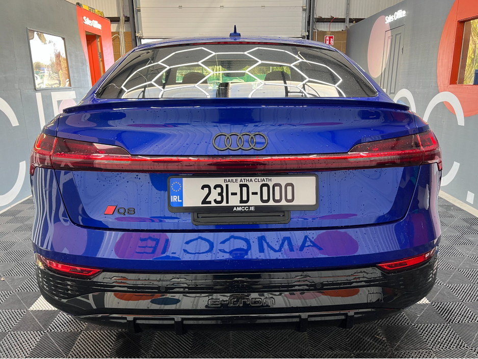 2023 Audi Q8 - image 3