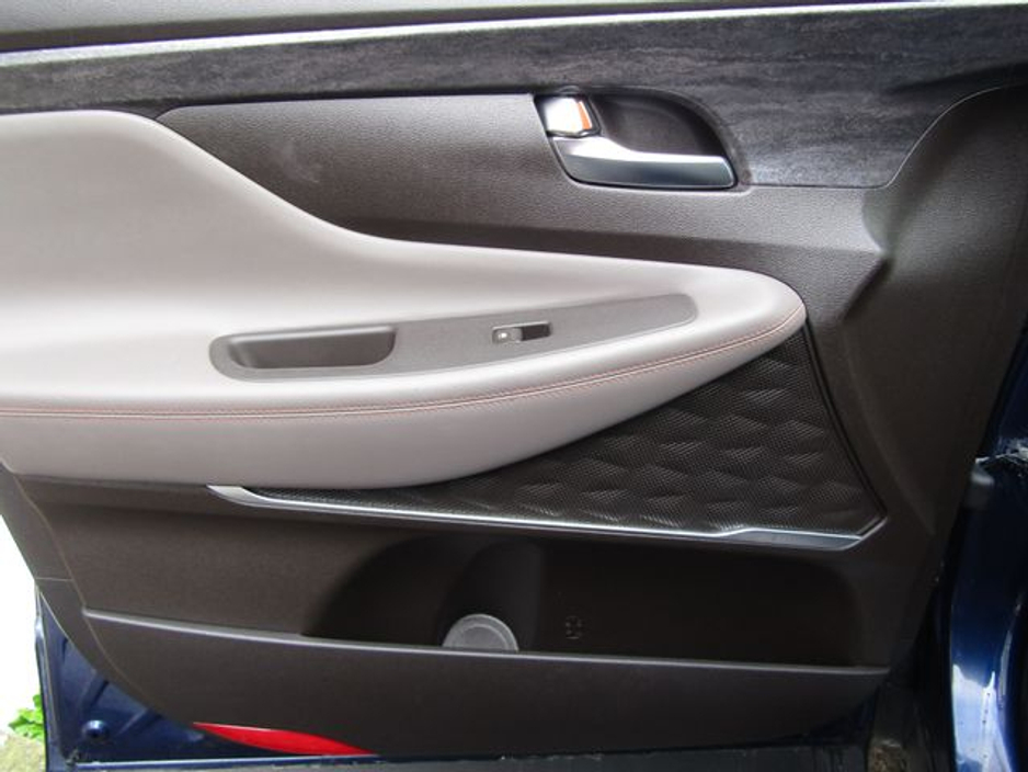 2019 Hyundai Santa Fe 2WD Executive Plus 5DR €23,950