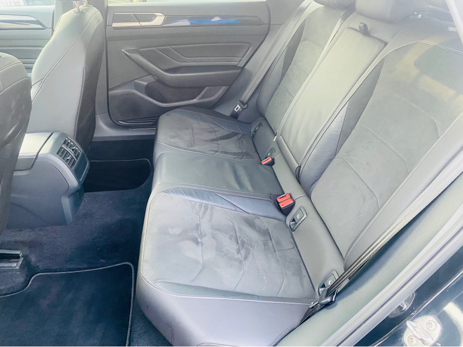 2023 Volkswagen Arteon - image 25