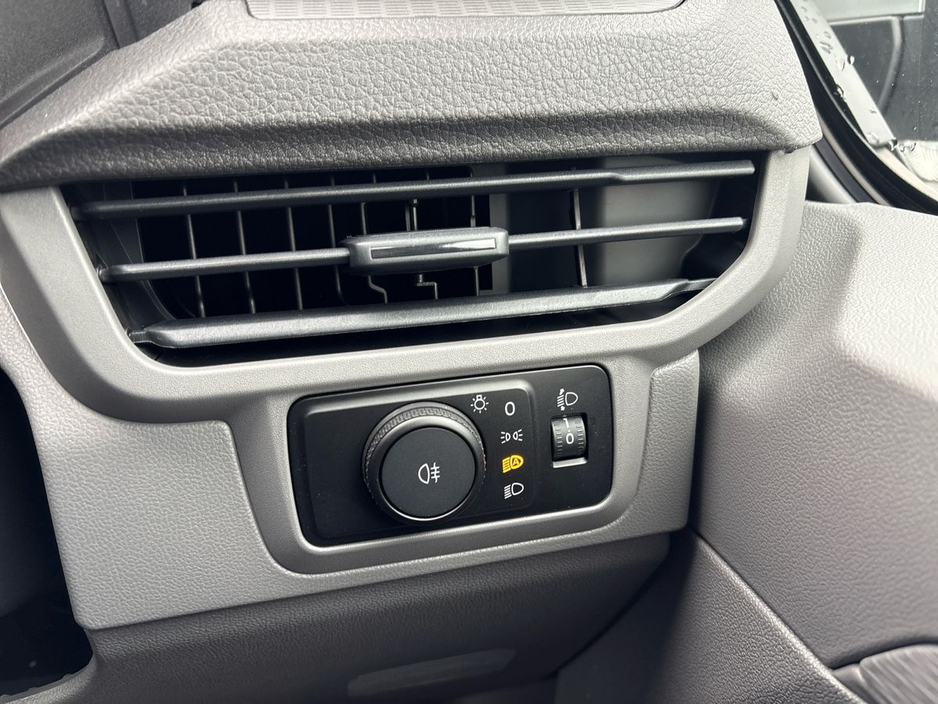 2026 Volkswagen Transporter Trendline LWB 150HP (Price ex VAT) €37,975