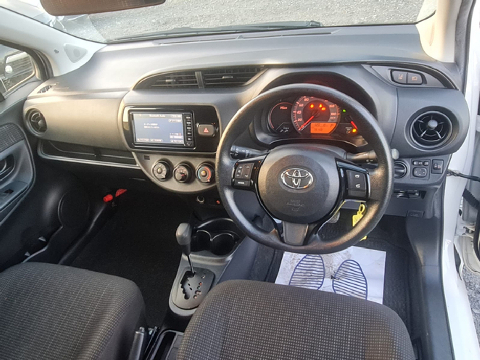 2018 Toyota Vitz - image 16