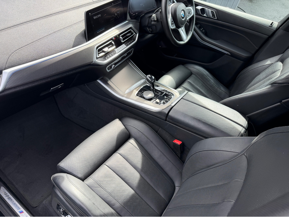 2021 BMW X5 - image 18