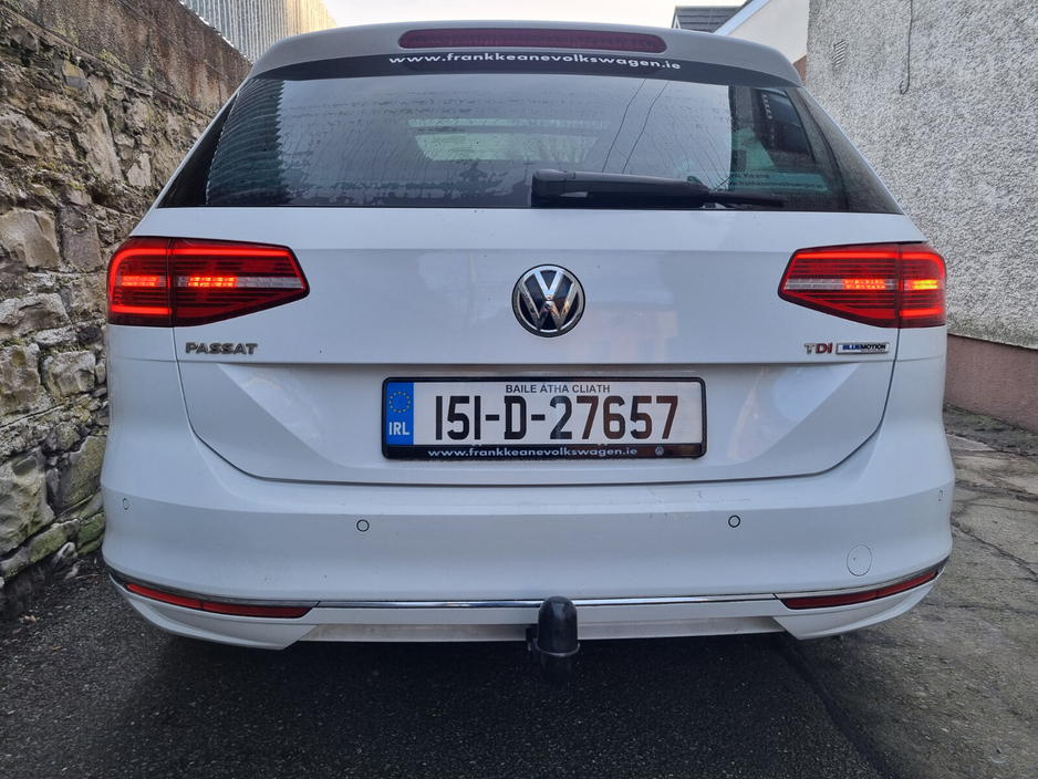 2015 Volkswagen Passat 1.6 TDI DSG 120HP Highline €7,899