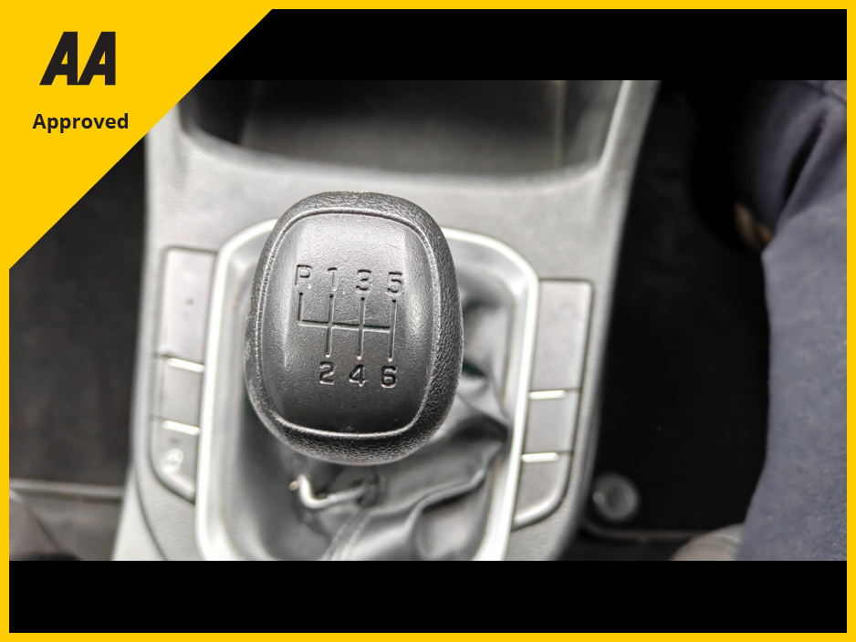 2018 Hyundai i30 - image 26