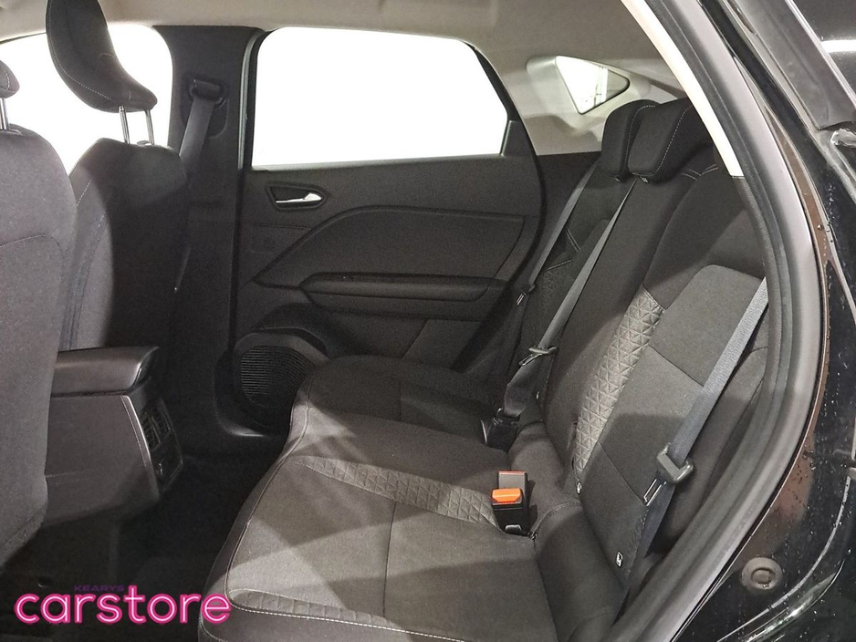 2023 Renault Captur - image 10