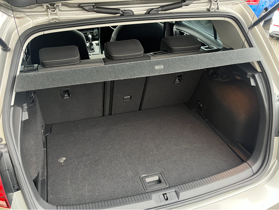 2014 Volkswagen Golf HIGHLINE AUTOMATIC 1.4 PETROL //VERY LOW MILES//REVERSE CAMERA//ADAPTIVE CRUISE CONTROL// €13,950