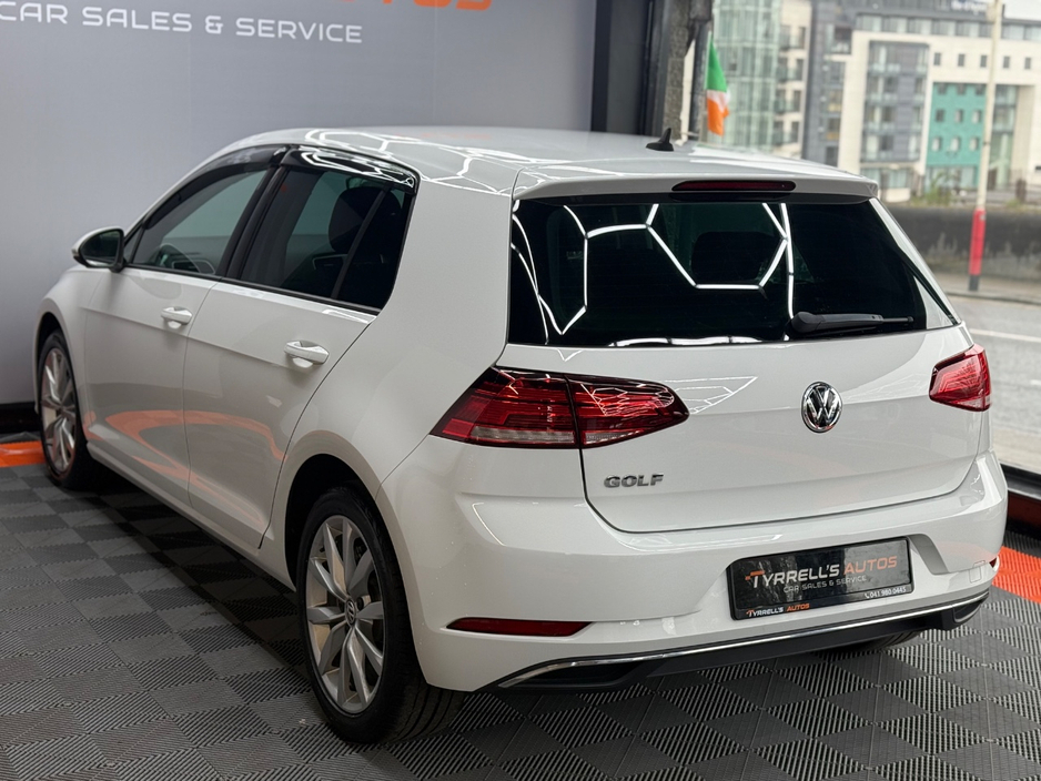 2018 Volkswagen Golf - image 6