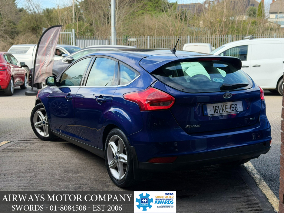 2016 Ford Focus - image 20