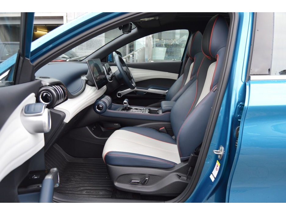 2025 BYD ATTO 3 60kWh 204PS Design . Leather Roof €35,995