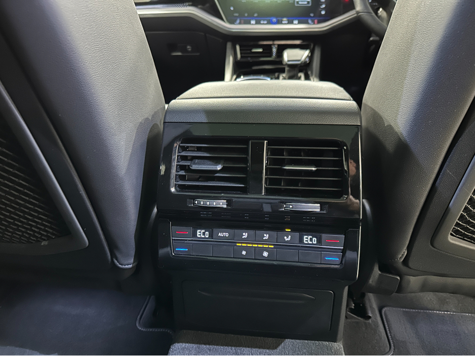 2023 Volkswagen Touareg V6 BLACK EDITION TDI VW/AUDI SPECIALISTS WWW.DENISDARCYCARS.IE €84,950