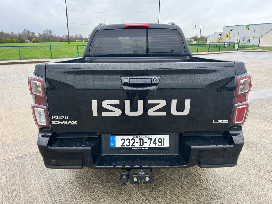 2023 Isuzu D-MAX - image 5