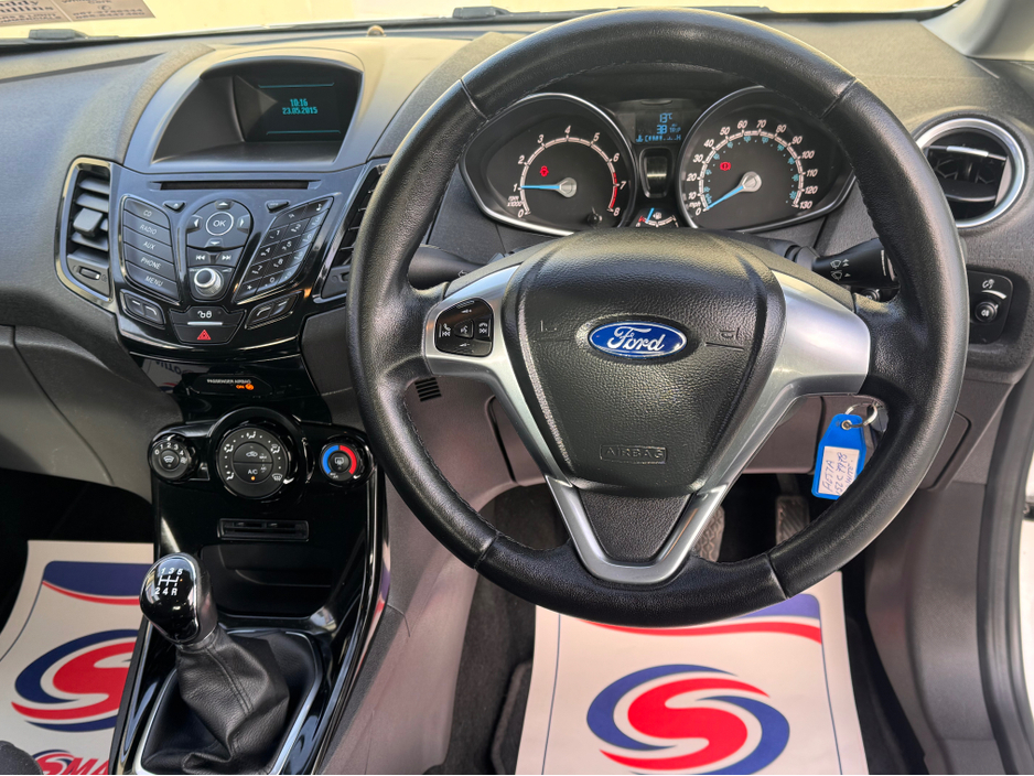 2015 Ford Fiesta 1.25 ZETEC 82PS €8,950