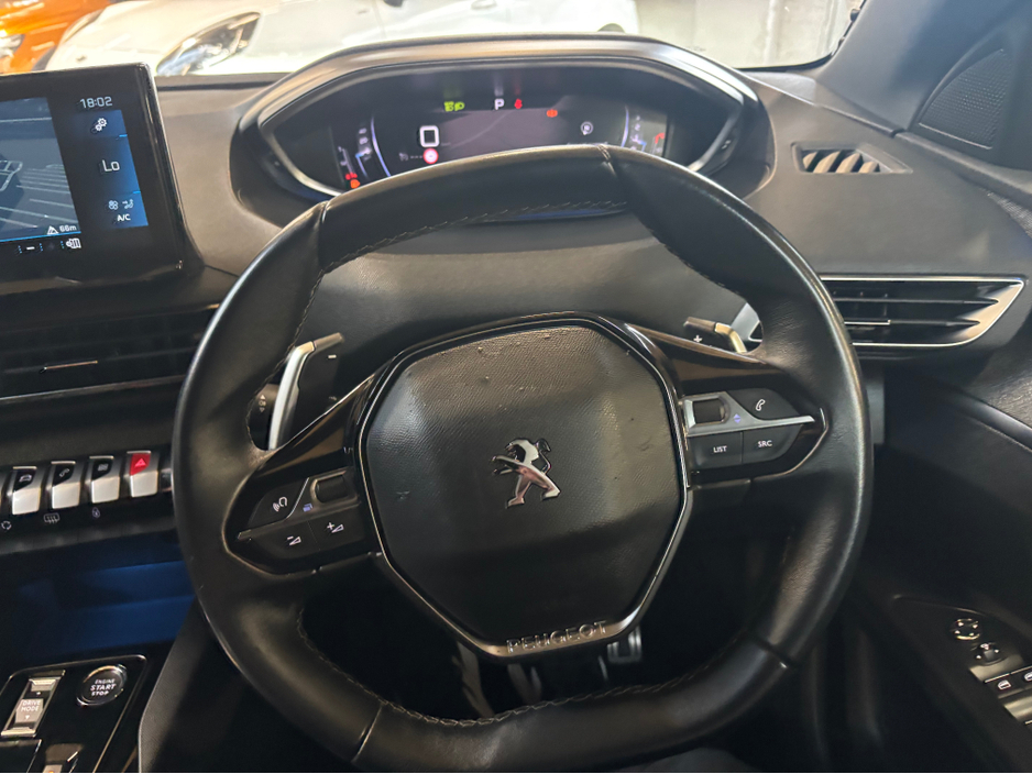 2023 Peugeot 3008 - image 12