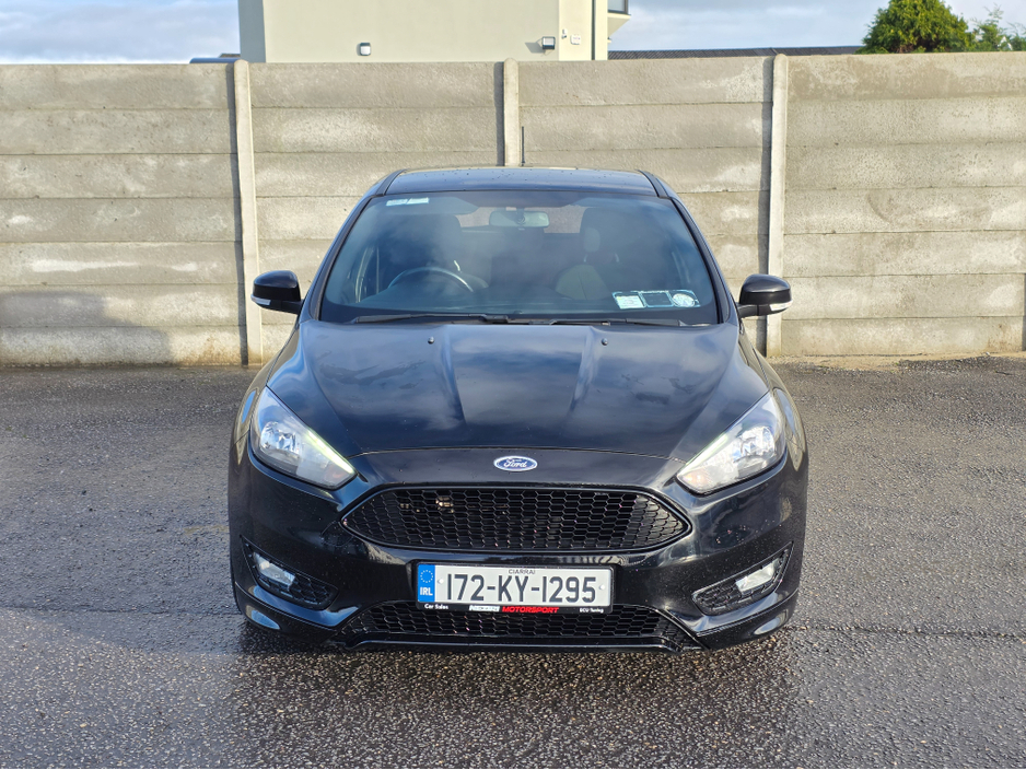 2017 Ford Focus Ford Focus 1.5 TDCi 120PS ST-Line Powershift €10,950