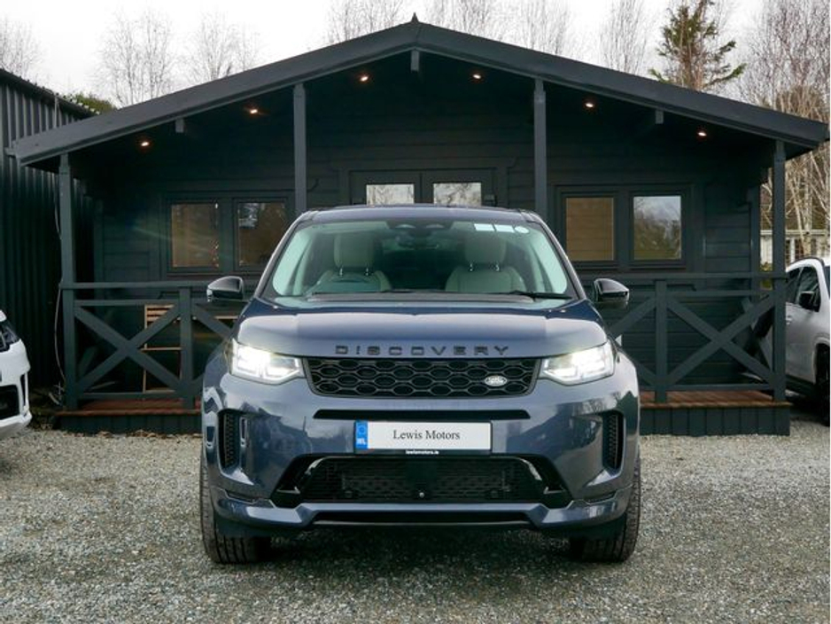 2024 Land Rover Discovery Sport - image 2