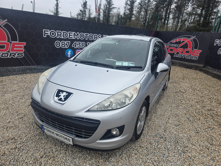 2012 Peugeot 207 - image 2