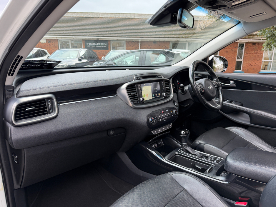 2016 Kia Sorento - image 31