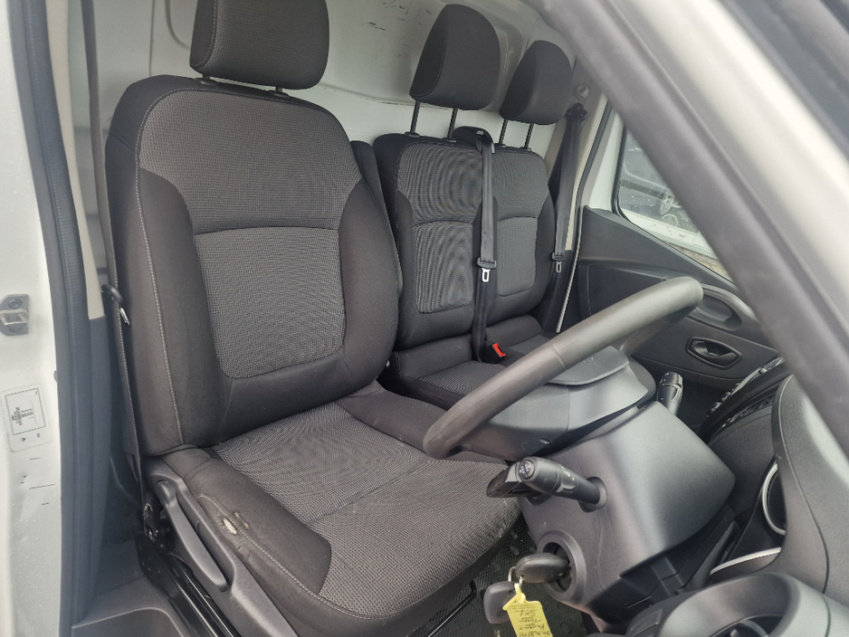 2021 Renault Trafic LWB 2.0DCI 120 Business*NO VAT*QUALITY ASSURED USED CARS*GREAT RATE FINANCE AVAILABLE*SIMI APPROVED*WELCOME TO DAVID QUIGLEY AUTOS* €15,950