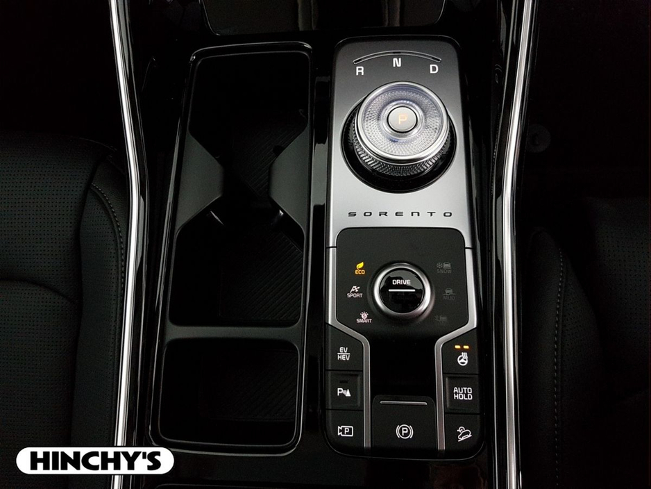 2026 Kia Sorento - image 11