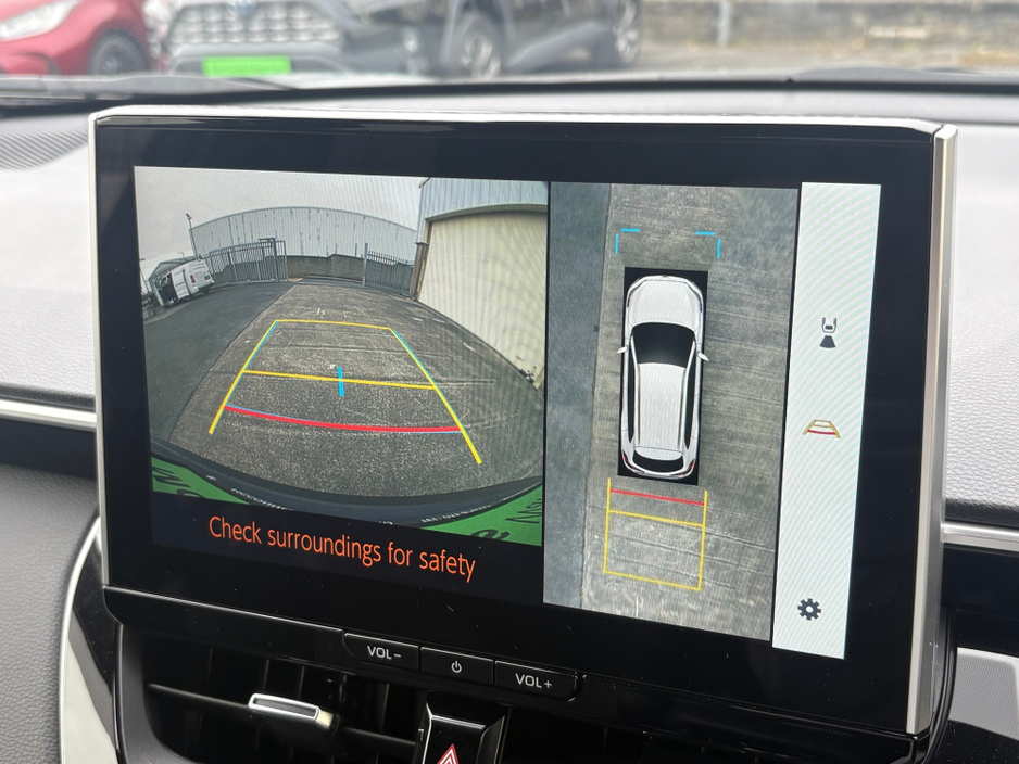 2023 Toyota Corolla Cross - image 11